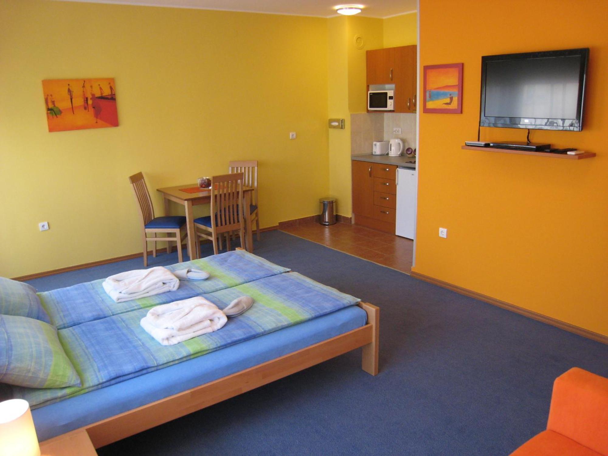 Spirit Hostel And Apartments Belgrád Kültér fotó