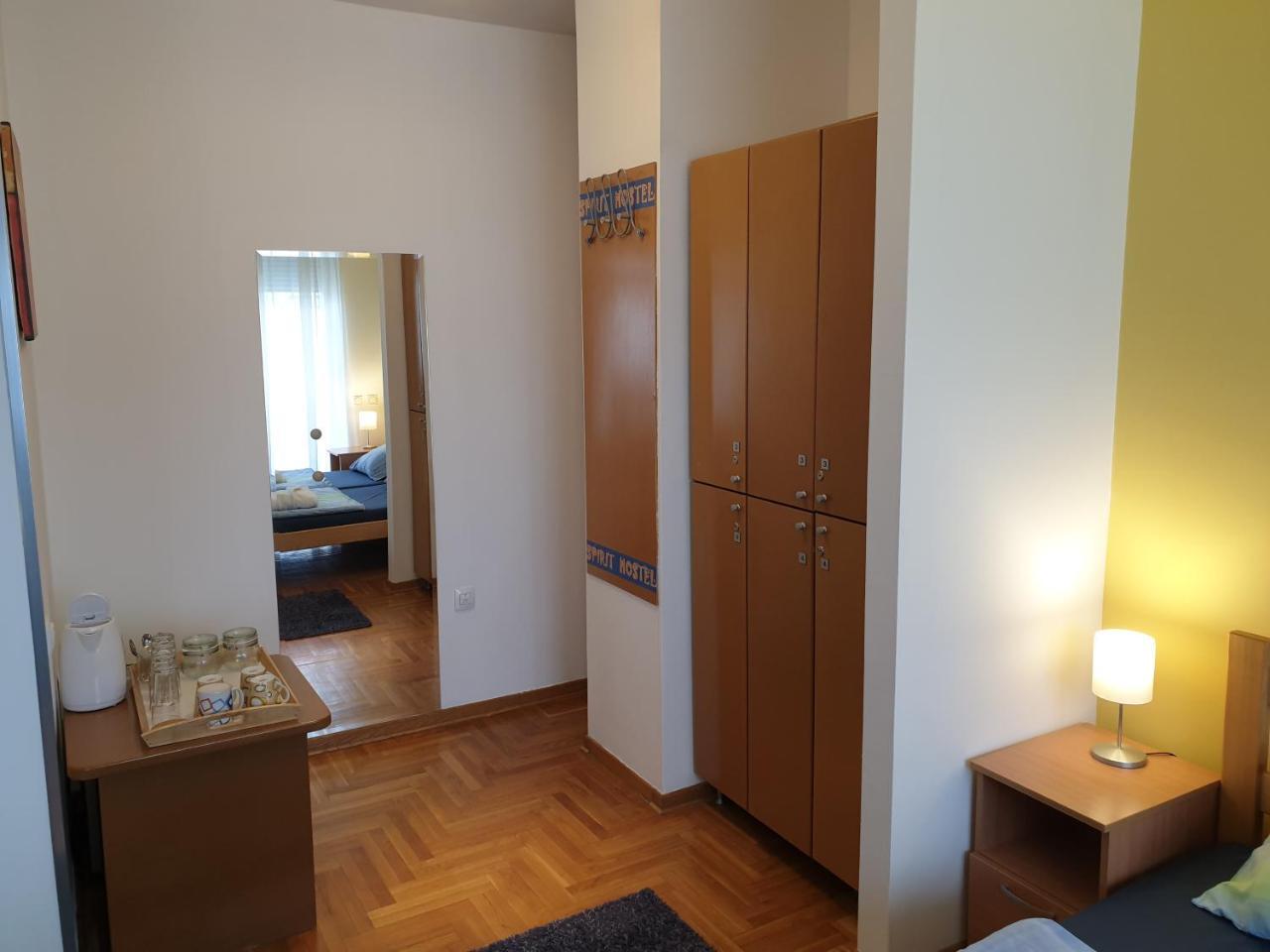 Spirit Hostel And Apartments Belgrád Kültér fotó