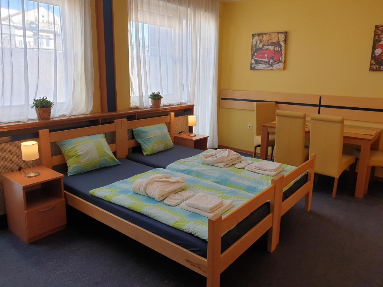 Spirit Hostel And Apartments Belgrád Kültér fotó