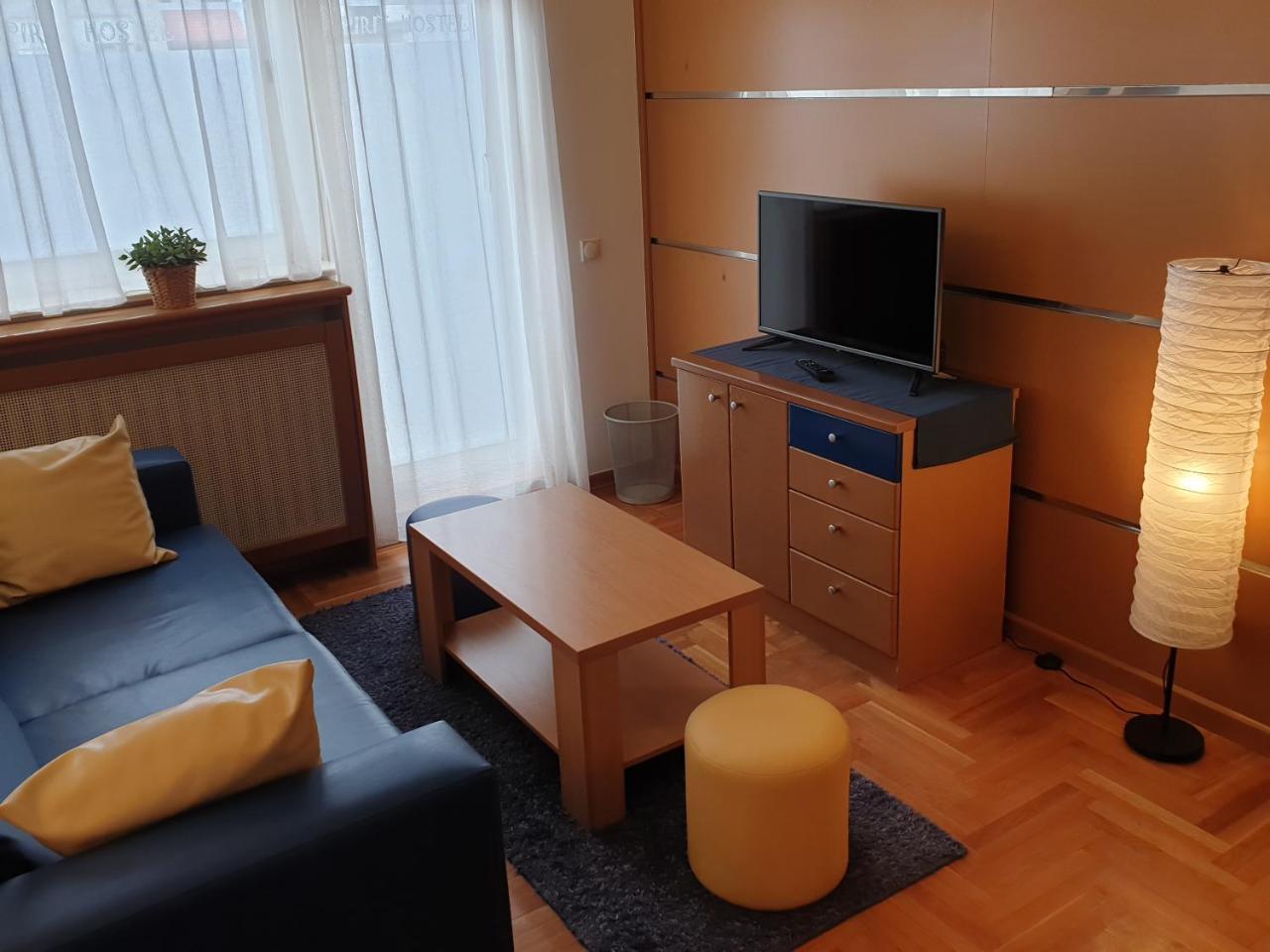 Spirit Hostel And Apartments Belgrád Kültér fotó