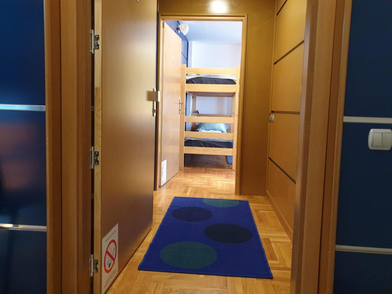 Spirit Hostel And Apartments Belgrád Kültér fotó